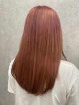 コナーズカット(connor’scut) ピンクブロンド ラウンドレイヤー