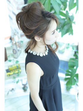 アルトリスト(Altruist Aging×HAIR&SPA) ☆イメチェンピンクベージュアンブレラカラー前髪クールショート