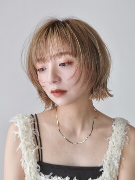 シスタ(SISTA) ハイトーンフェイスレイヤーボブ外ハネ顎ラインボブ【自由が丘】