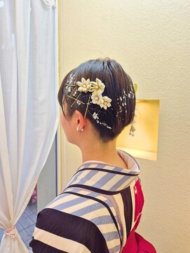 リノ(Lino) 卒業式ヘアアレンジ