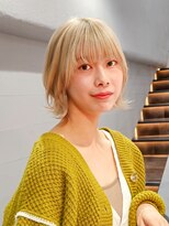 バイエイト(X８) 【透明感抜群】憧れの海外風ブロンド×クビレボブ　『小川』