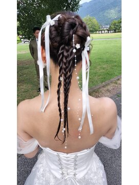 コマリ(comari) ブライダルヘア