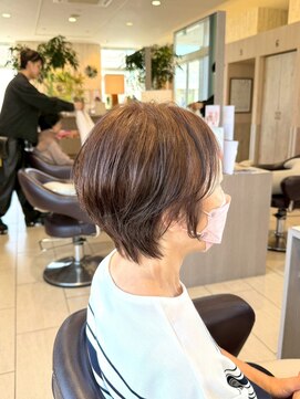 アース 土気あすみが丘店(HAIR&MAKE EARTH) ハイライト+ショート