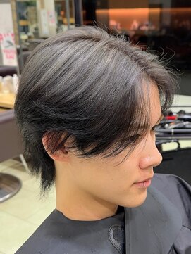 ニアバイスイ(Nia By SUI) 【坂本翔】センターパート　エンドカラー