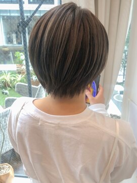 ヴィヴィ(VIVIE) アンブレラカラー暗めカラーデザインカラーラベンダーグレージュ