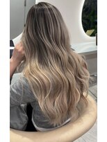 サロウィン 那覇店(SALOWIN)&nbsp;ブロンドバレイヤージュカラー