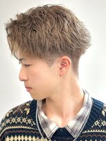 セプト 博多(SEPT.)&nbsp;ミルクティーアッシュ ブリーチカラー メンズショート 束感