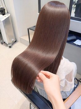 インク サカエ(inq sakae)の写真/感動の艶【縮毛矯正×ケア】髪質に合わせてご提案。カラーとの相性も考えて、潤い溢れる理想の仕上がりに♪