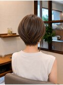 顔周りスッキリ！小顔ショートヘア