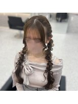 アリエス 八重洲店(Aries)&nbsp;髪の毛リボン編みおろしツイン