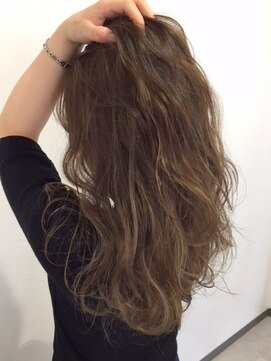 バベル(BABEL Hair Design) 【BABEL】外国人風グレージュ+ハイライト＠大生真吾