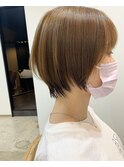 ショートボブ