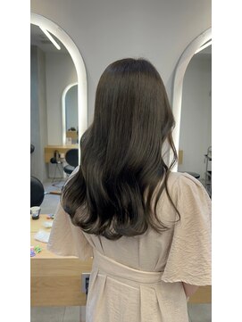 ジーナ セントラル銀座(Zina) ツヤ髪＊髪質改善＊カーキグレージュ【ZinaCENTRAL】