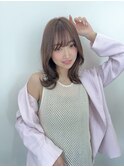韓国くびれヘア / ミディアム / 顔まわりレイヤー