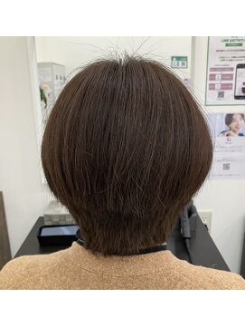 ビーズカラー 鶴岡エスモール店 【B'ｓ】30代40代50代人気◎艶×ナチュラル/ショート