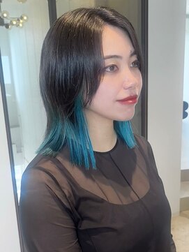 ケリーアン 太田(kelly.un) インナーカラーグリーン / 水色カラー / 大人切りっぱなしバブ