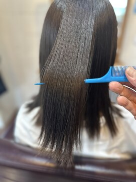 リスタ アンド リアン バイ リスタ(rista & RIAN by rista) 艶ミディ