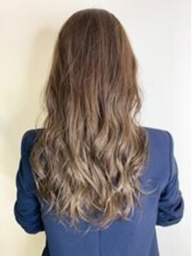 コーボ 柏(COVO) 風が味方のハイライトスタイル