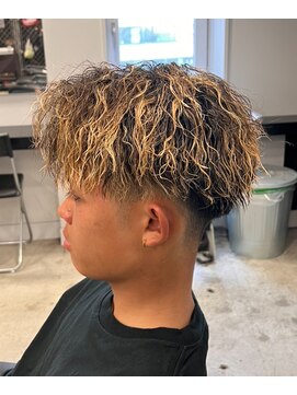 ライズ 渋谷店(RISE) 刈り上げセンターパートツイストスパイラルパーマ