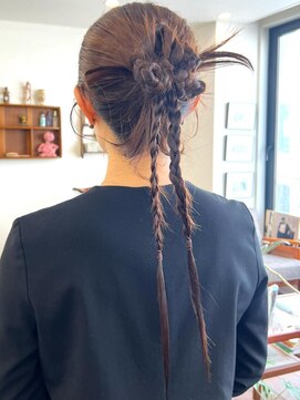 ポール(pole) ちょっぴり個性的なカチモリヘア!