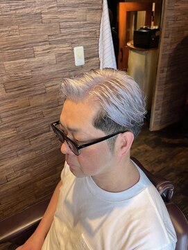 バルビエレ銀座(BARBIERE GINZA) メンズ /バーバー /メンズカット /ヘッドスパ /眉毛  /