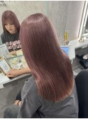 ピンクベージュ