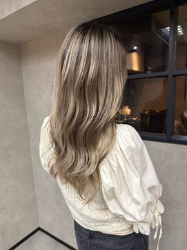 サニー 渋谷(SUNNY) バレイヤージュ、ハイライト、レイヤーロング、グレーベージュ