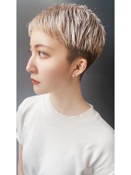 ミモザワークス(Mimosa Works) ミヤザキスタイル　20代30代40代 黒髪刈り上げハンサ ムショート