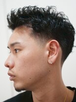 メリケンバーバーショップ コウベ(MERICAN BARBERSHOP KOBE)&nbsp;メンズバーバースタイルテーパーフェードb