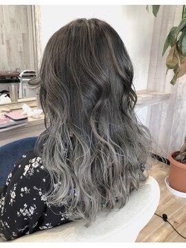 カナロア(KANALOA) KANALOA☆外国人風シルバーバレイヤージュ