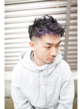 イーズ(e's) ポイントカラーがおしゃれ☆動きショート【佐久間】