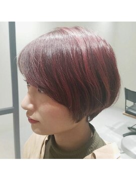 ソルファ(solfa) ショートボブ×カラーワンメイク