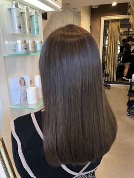 グランジ 北山田店(GLUNGE) 【樋浦】　オリーブグレージュ