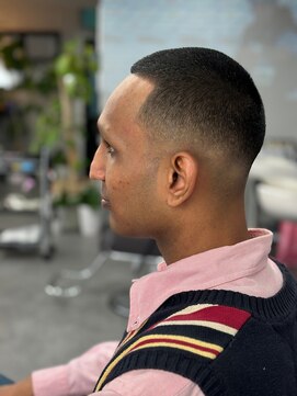 ヘアーラボ 樟葉(Hair Labo) 2 on top スキンフェード 南楠葉