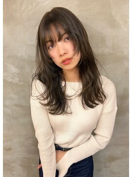 キイ ギンザ(k.e.y GINZA) 小顔レイヤー2