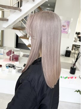 ヴィル(VILLE) ショート/ボブ/レイヤーカット/顔まわりカット/髪質改善/鈴鹿