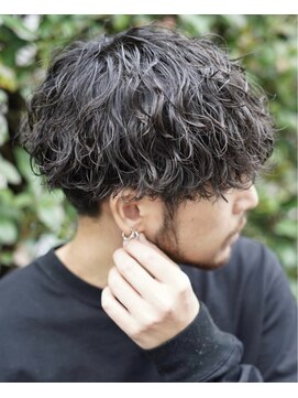 レタッチ バイ フィフス 天神大名(RETOUCH by fifth) 大名波巻きスパイラルパーマメンズマッシュウルフシャドウパーマ