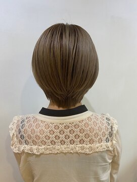 シーズヘア南口店 大人上品ショート