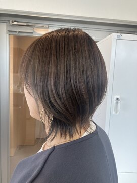 テーラヘアー 東川口店(TELAHAIR) グレージュのイヤリングカラー