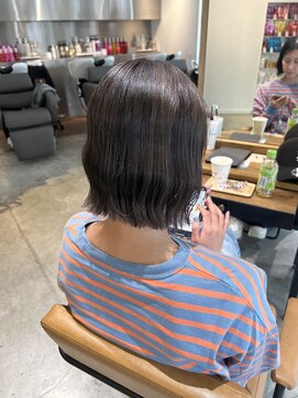 アヴァンスアンス 広島袋町店(AVANCE.ens) olive brown / wave bob