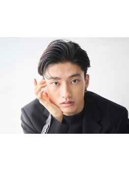 色気が溢れる《かき上げセンターパート》まとまりが良く滑らかな質感が、清潔感のある印象に*[天神/メンズ]