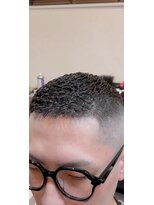 ギミーシェルター(GIMME SHELTER)&nbsp;バズカット+スキンフェードクロップ二黒！