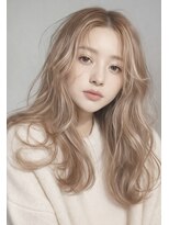 テラス トヨタ(Telasu Toyota)&nbsp;ナチュラルブロンドベージュのブリーチカラー