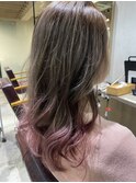 ピンク