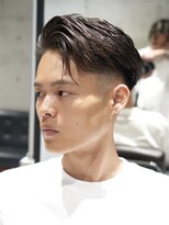メッツ 原宿(METS) MEN'S/かき上げサイドパート×フェード/ビジネスパーソン向け