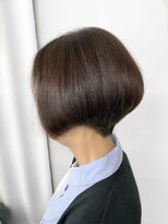 ブッディ(BDY)&nbsp;シャープに収まる☆前下がりボブ