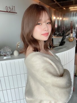 インビテーション(invitation) ブリーチなしミルクティーベージュ 明るめベージュ 顔周りカット