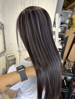 アパートメント オブ ソロン 市川(The Apartment of Solon)&nbsp;ハイライト/白髪ぼかし/ショートボブ/レイヤーカット