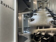 ユーフォリア 池袋東口駅前店(Euphoria)の雰囲気（韓国レイヤー/顔まわり/似合わせ/レイヤーカット/韓国風/池袋）