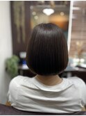 ボブ×エメラルドベージュ